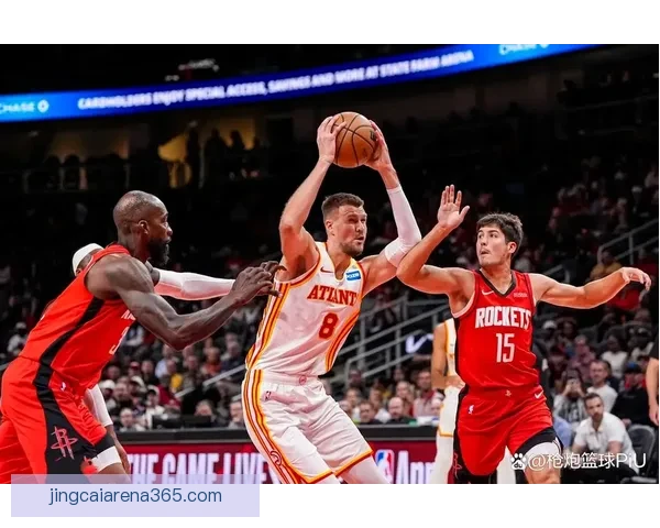 波神首节突发背部不适状态成疑背靠背对阵老鹰或将缺席比赛引发关注